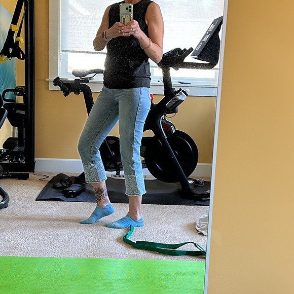 Tribal Audrey midrise straight capri - Picture 5 of 5